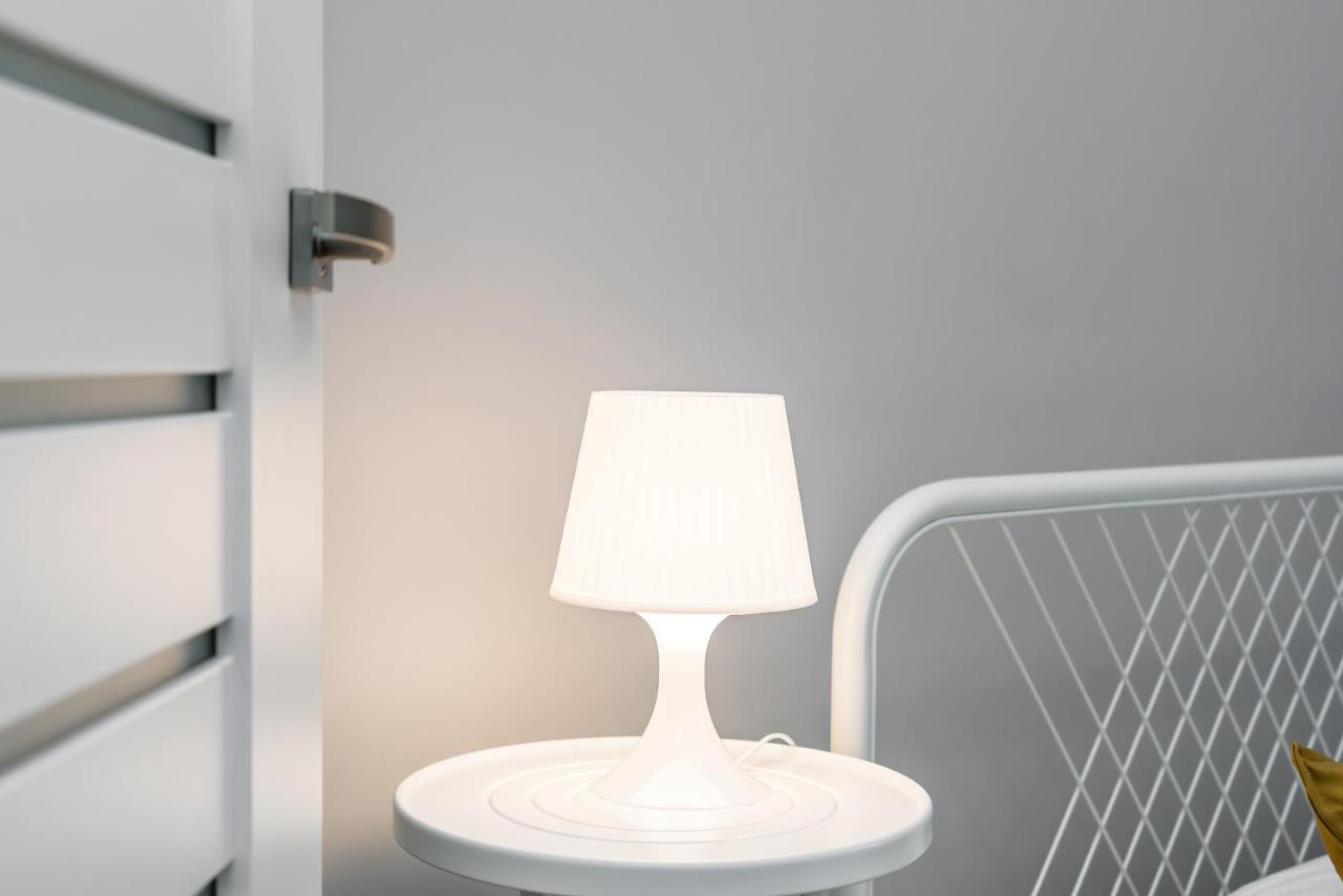 Old Town Apartment Garbary By Noclegi Renters Познан Екстериор снимка