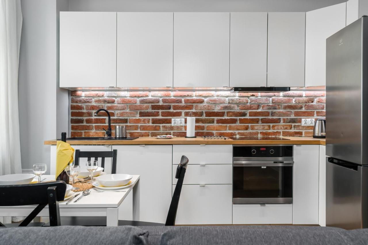 Old Town Apartment Garbary By Noclegi Renters Познан Екстериор снимка