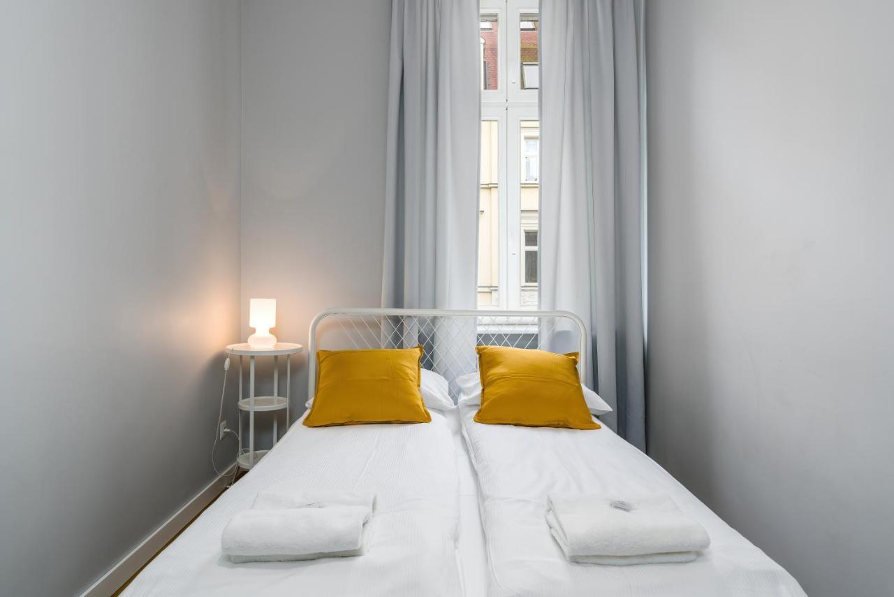 Old Town Apartment Garbary By Noclegi Renters Познан Екстериор снимка