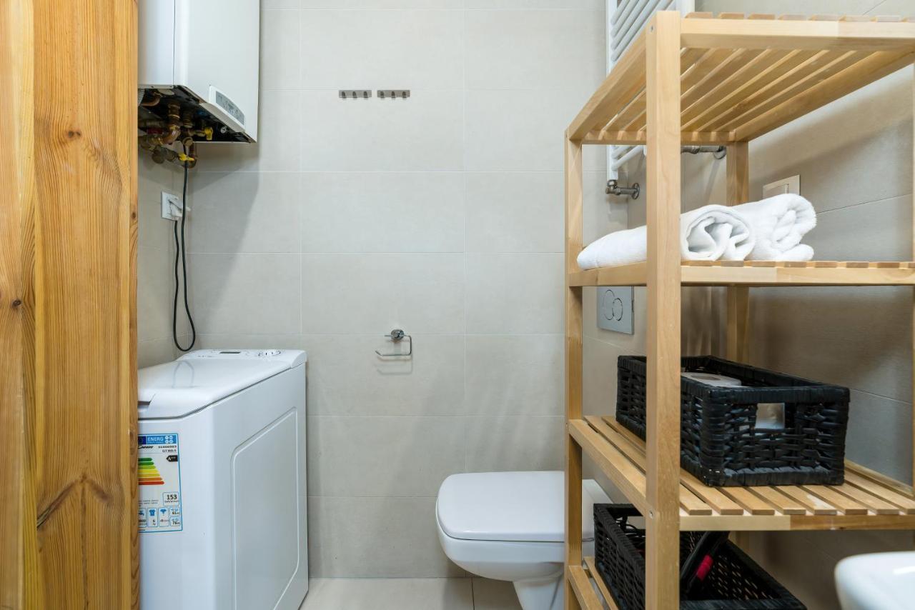 Old Town Apartment Garbary By Noclegi Renters Познан Екстериор снимка