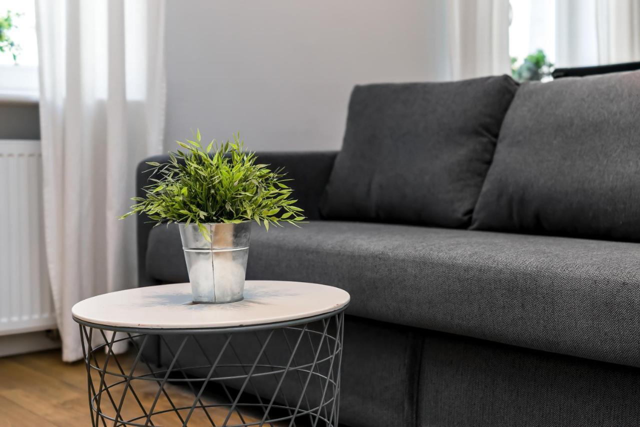 Old Town Apartment Garbary By Noclegi Renters Познан Екстериор снимка